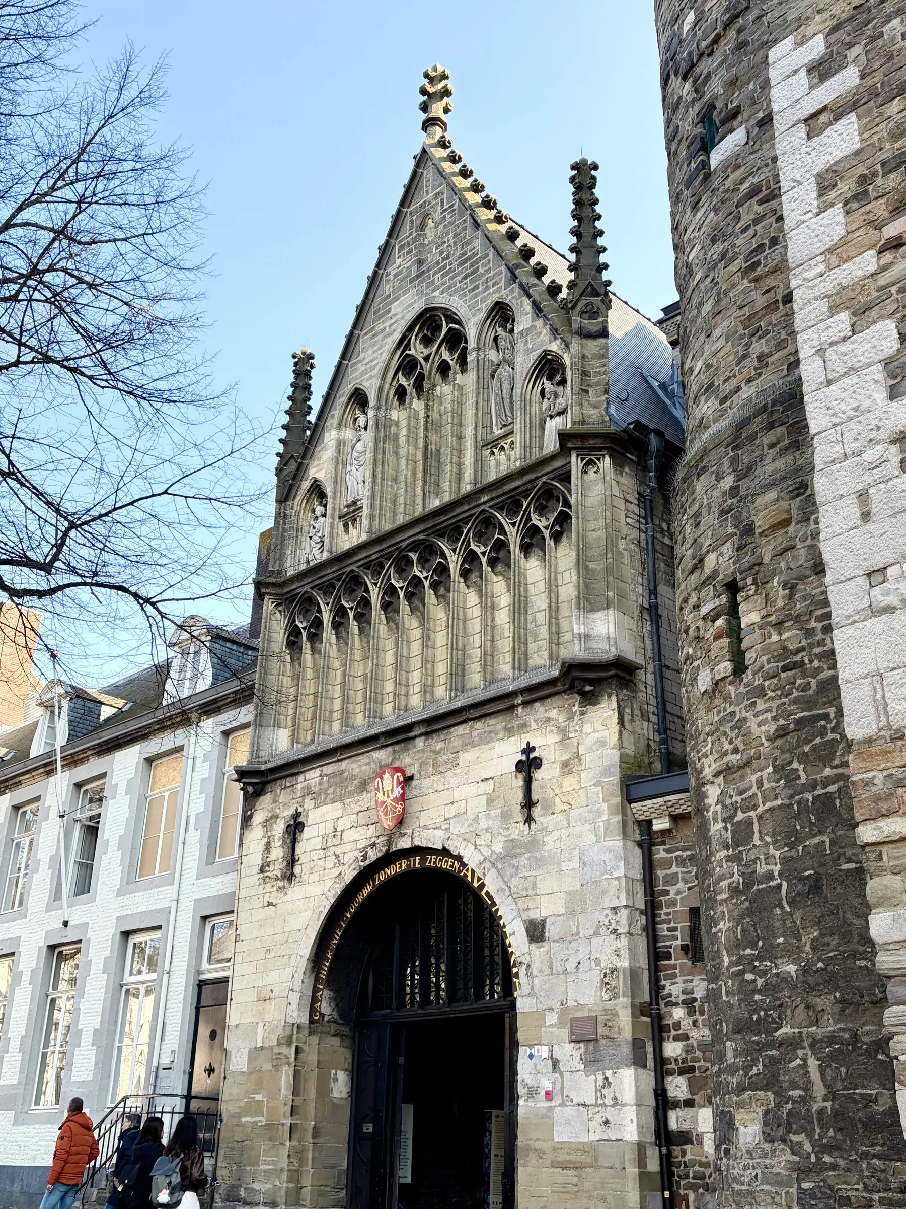 Portal of the Sterre der Zee chapel on Onze Lieve Vrouweplein