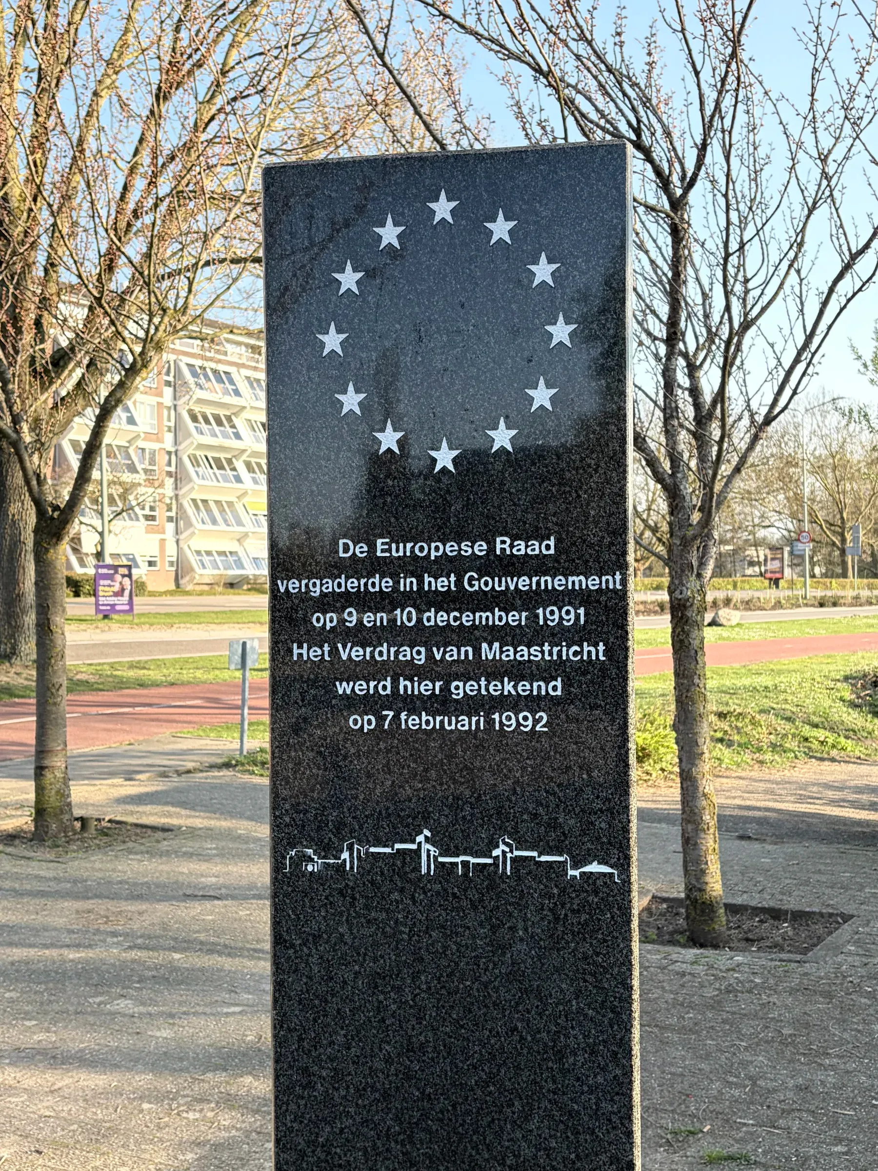 Monument to the Maastricht Treaty near Céramique